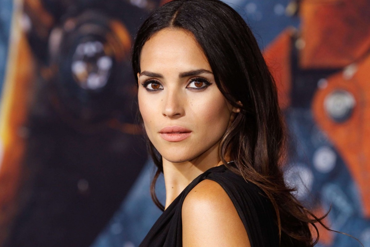 You are currently viewing Adria Arjona