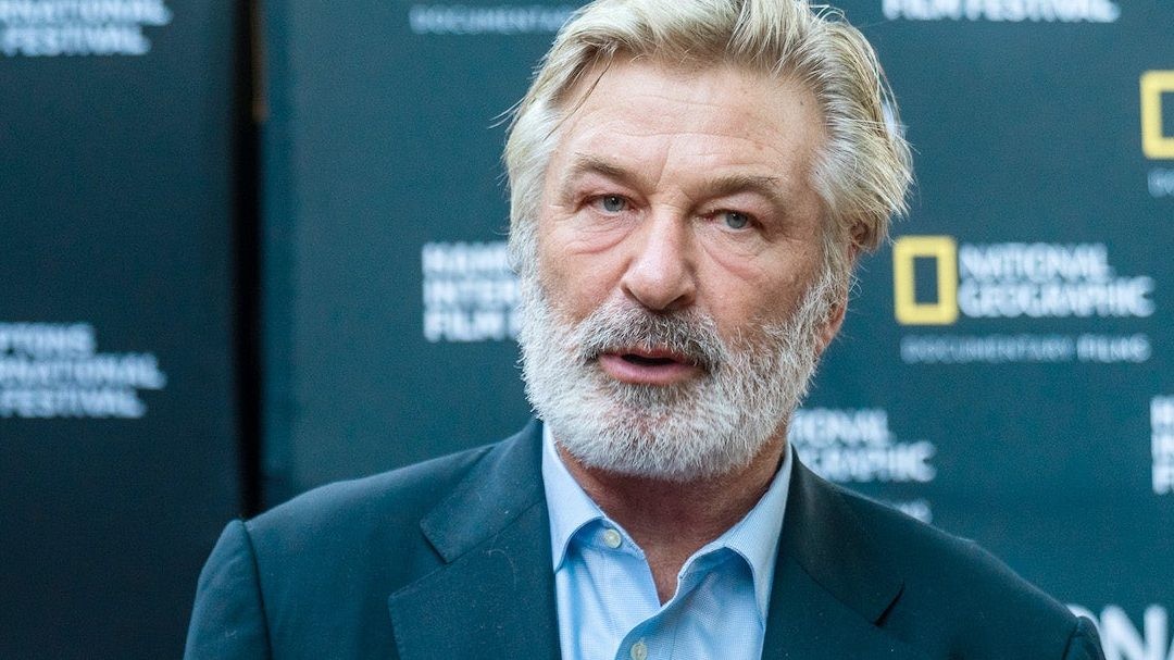 You are currently viewing Alec Baldwin