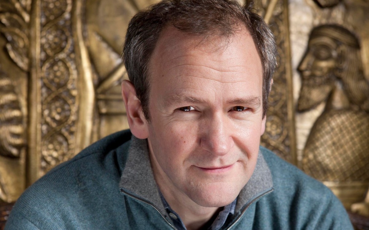 You are currently viewing Alexander Armstrong