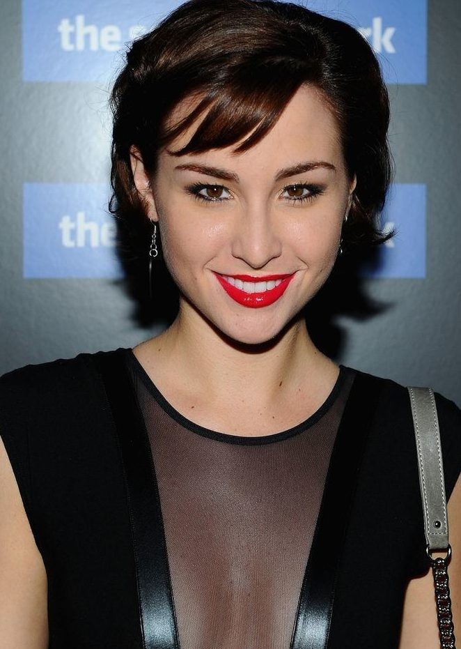 You are currently viewing Allison Scagliotti