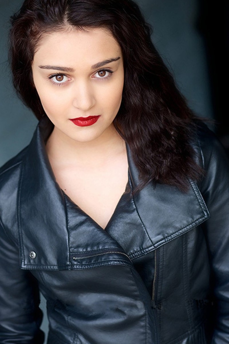 You are currently viewing Ariela Barer