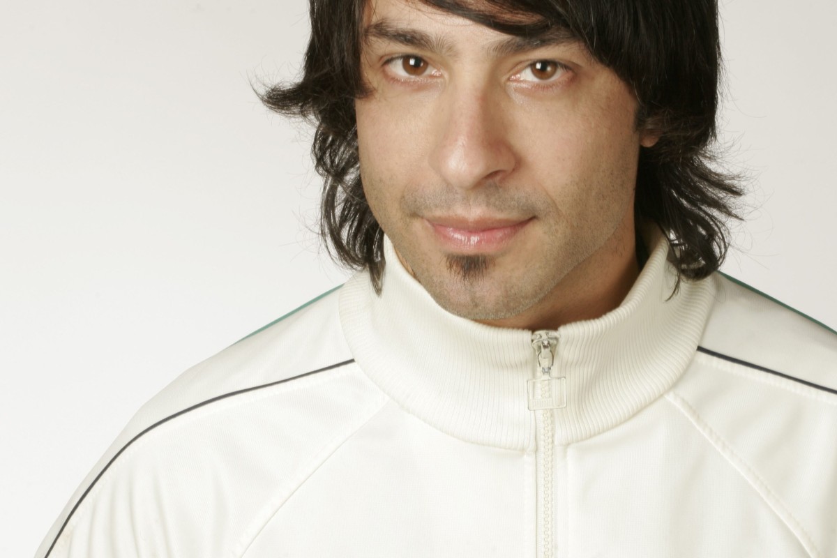 You are currently viewing Arj Barker