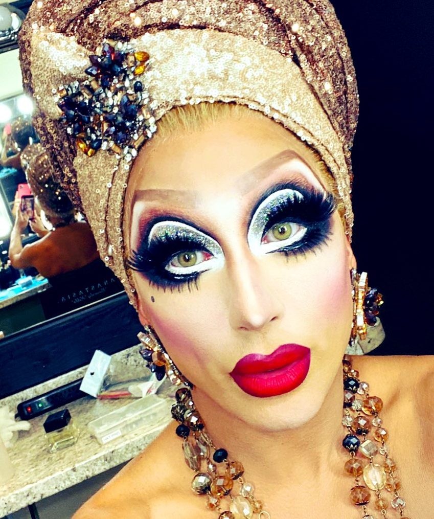 You are currently viewing Bianca del Rio