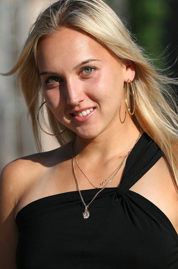 You are currently viewing Elena Vesnina