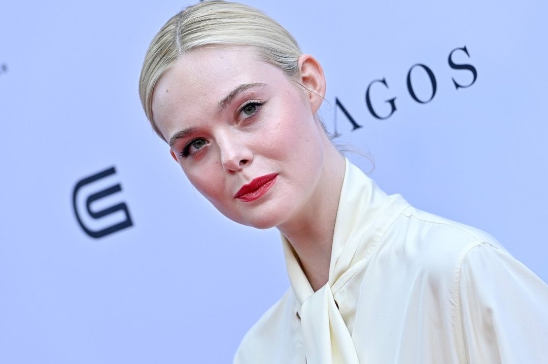 You are currently viewing Elle Fanning