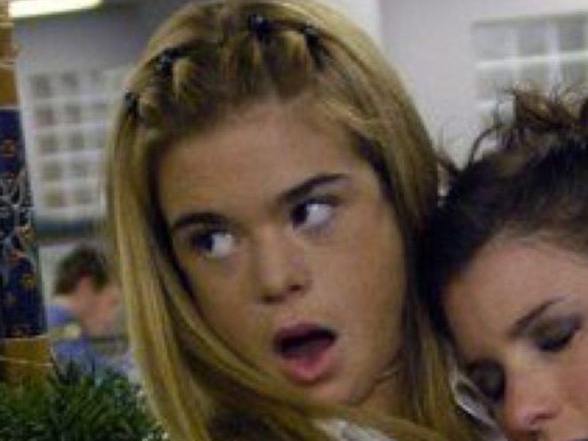 You are currently viewing Ellen Muth