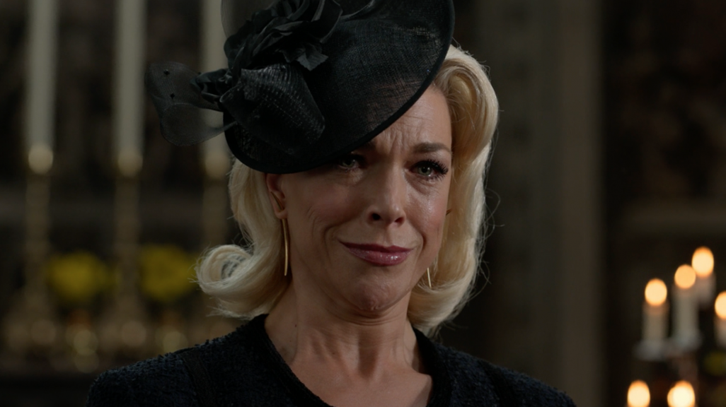 You are currently viewing Hannah Waddingham