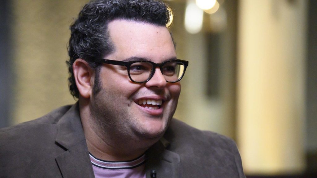 Josh Gad