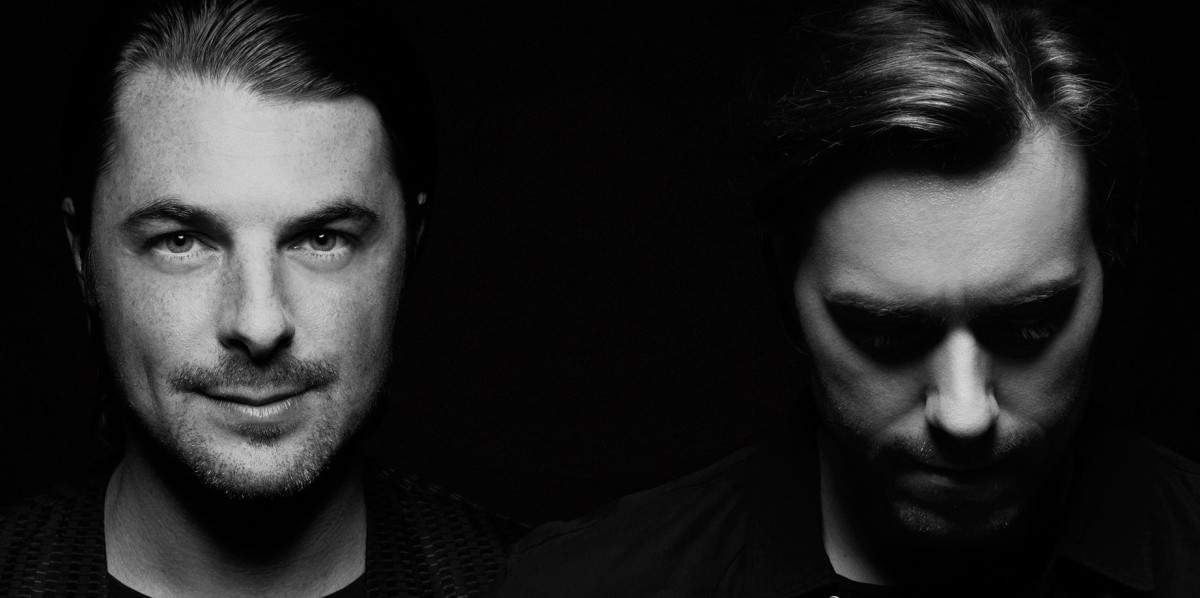 You are currently viewing Axwell