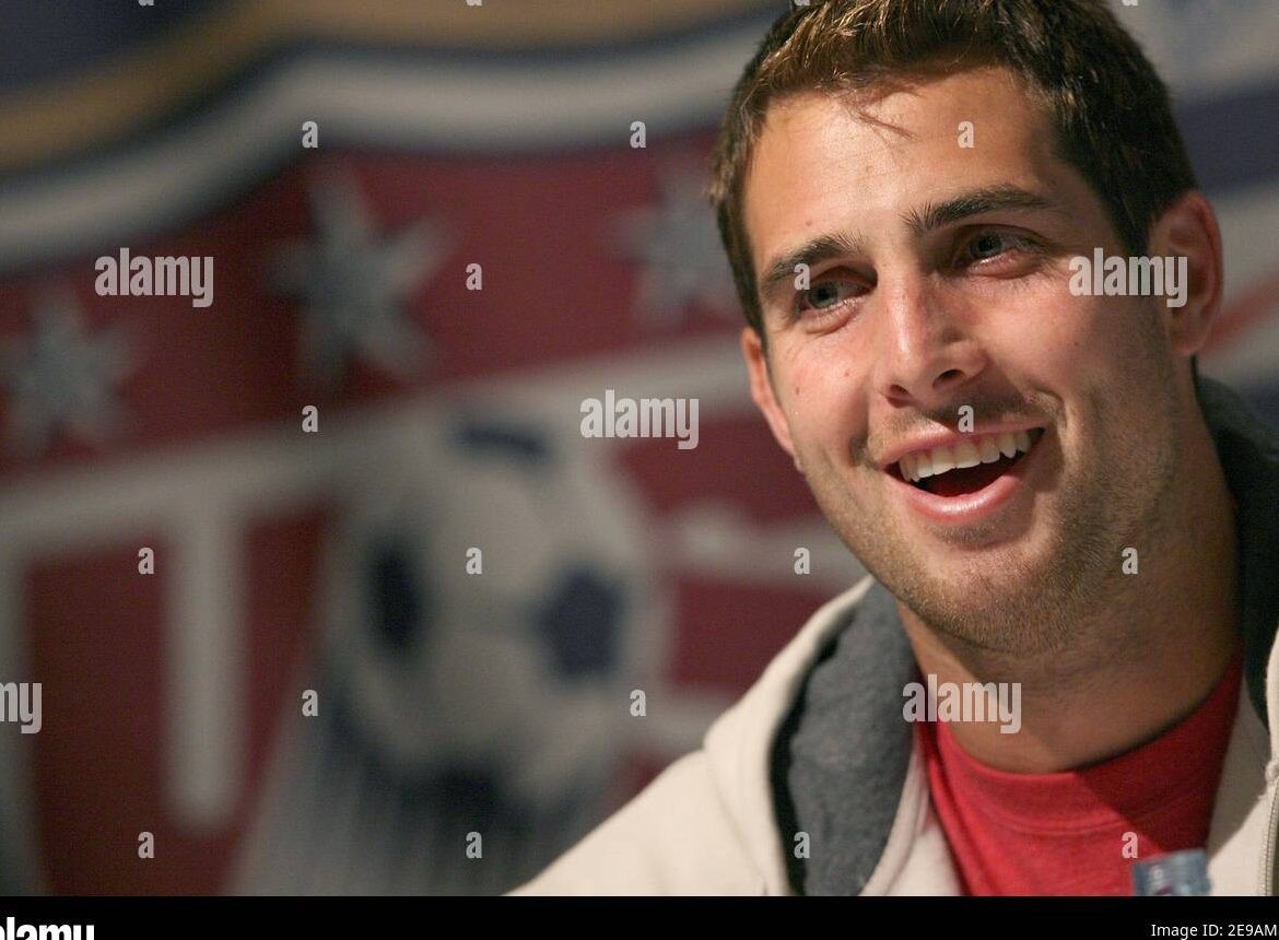 You are currently viewing Carlos Bocanegra