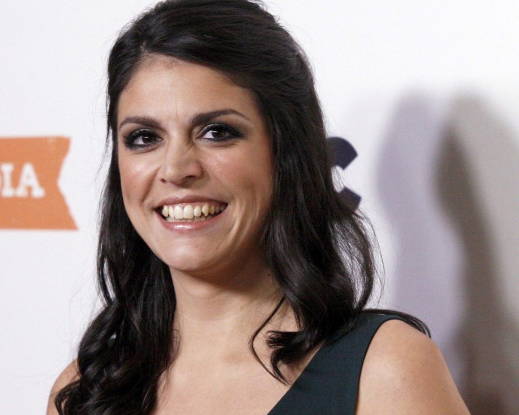 Cecily Strong