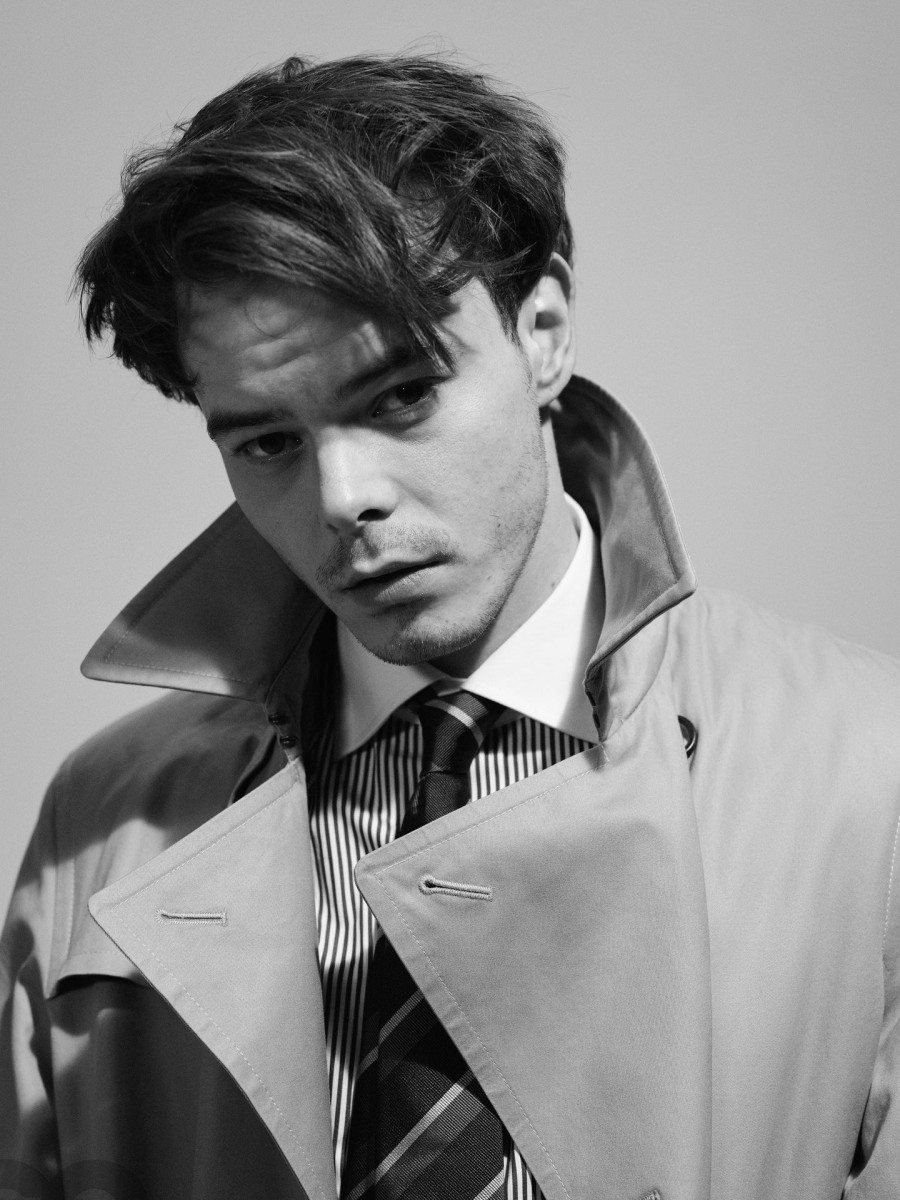 Charlie Heaton - Age, Birthday, Bio, Height, Net Worth!