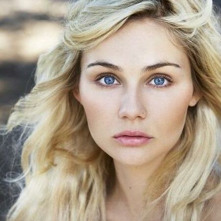 You are currently viewing Clare Bowen