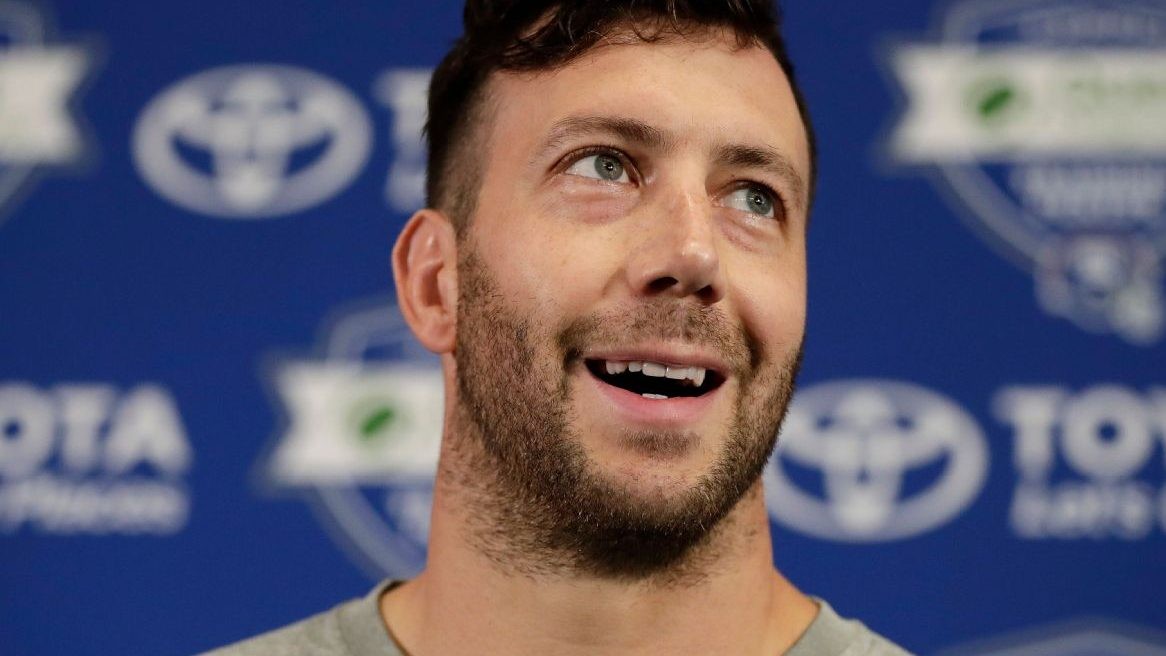 You are currently viewing Connor Barwin