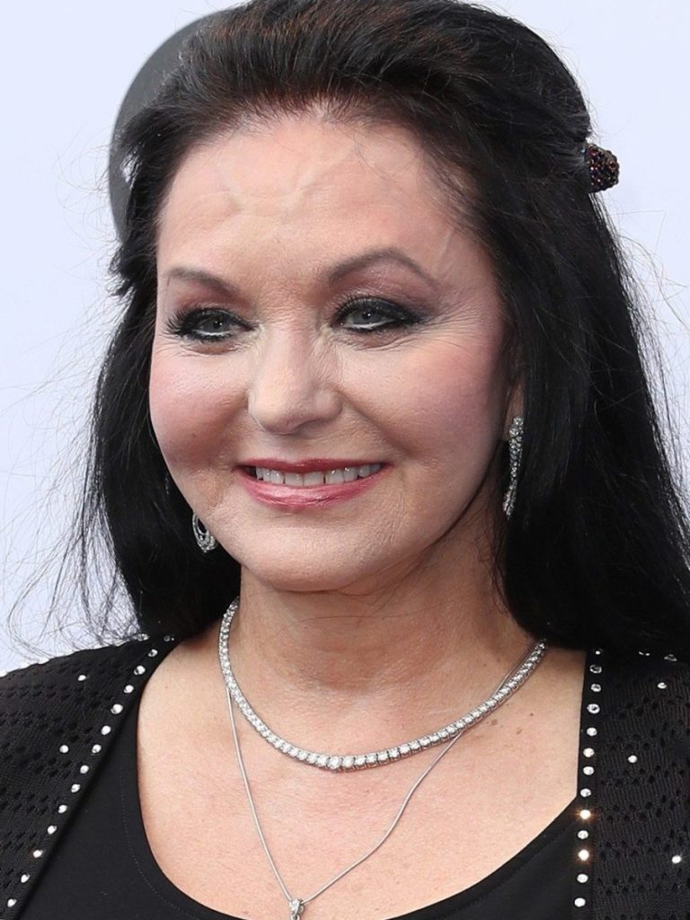 Crystal Gayle