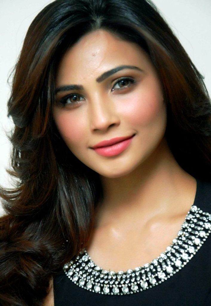 Daisy Shah