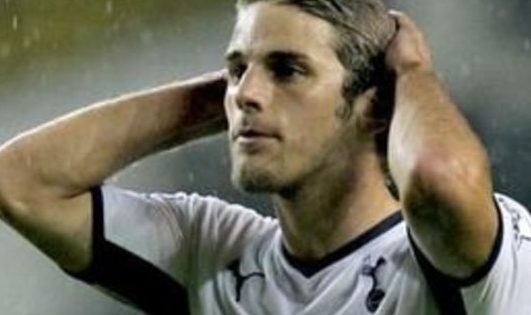 You are currently viewing David Bentley