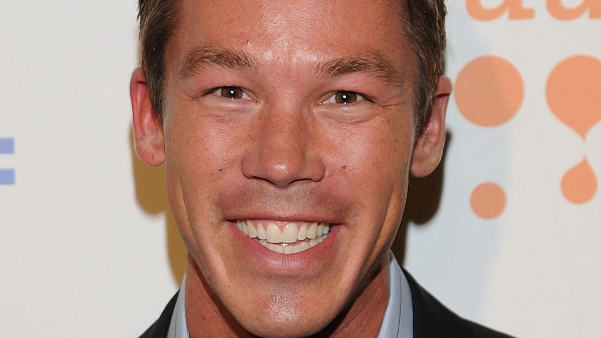 You are currently viewing David Bromstad