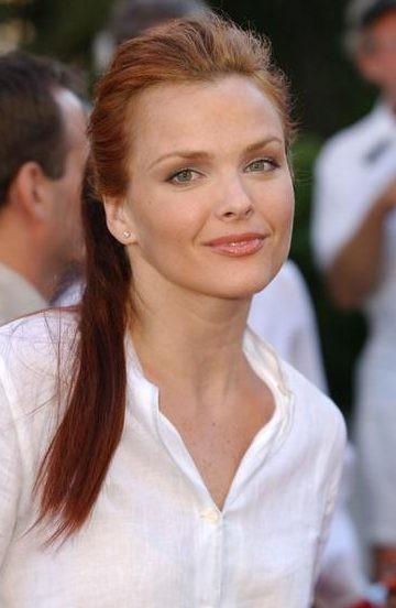 Dina Meyer