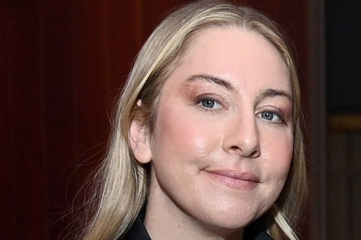 Este Haim - Age, Birthday, Bio, Height, Net Worth!