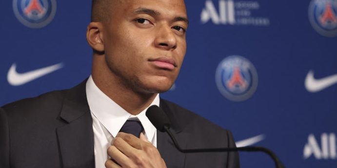 You are currently viewing Kylian Mbappé